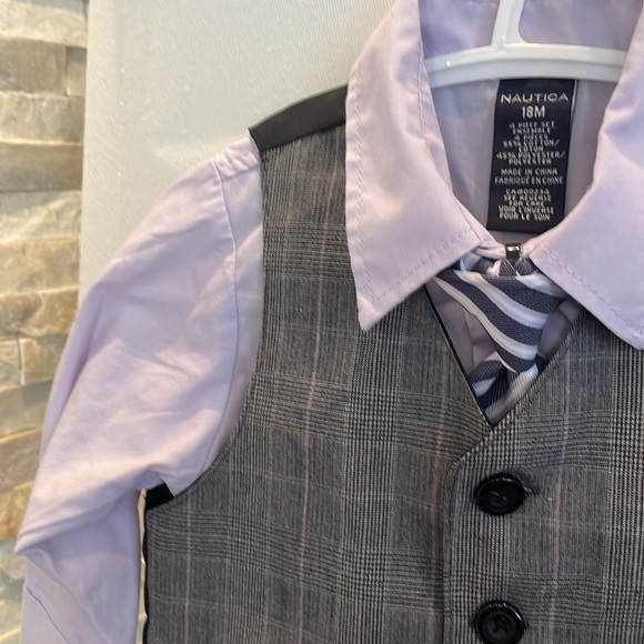 Nautica Shirt, Vest & Tie - Picture 2 of 6